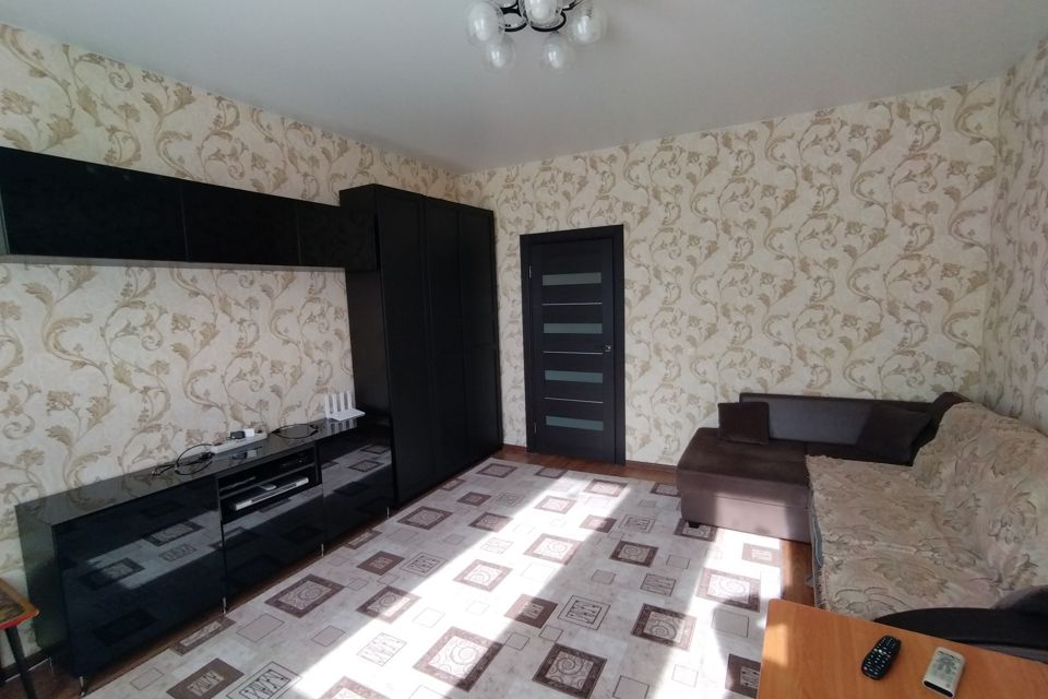 Продаётся 1-комнатная квартира, 38 м²