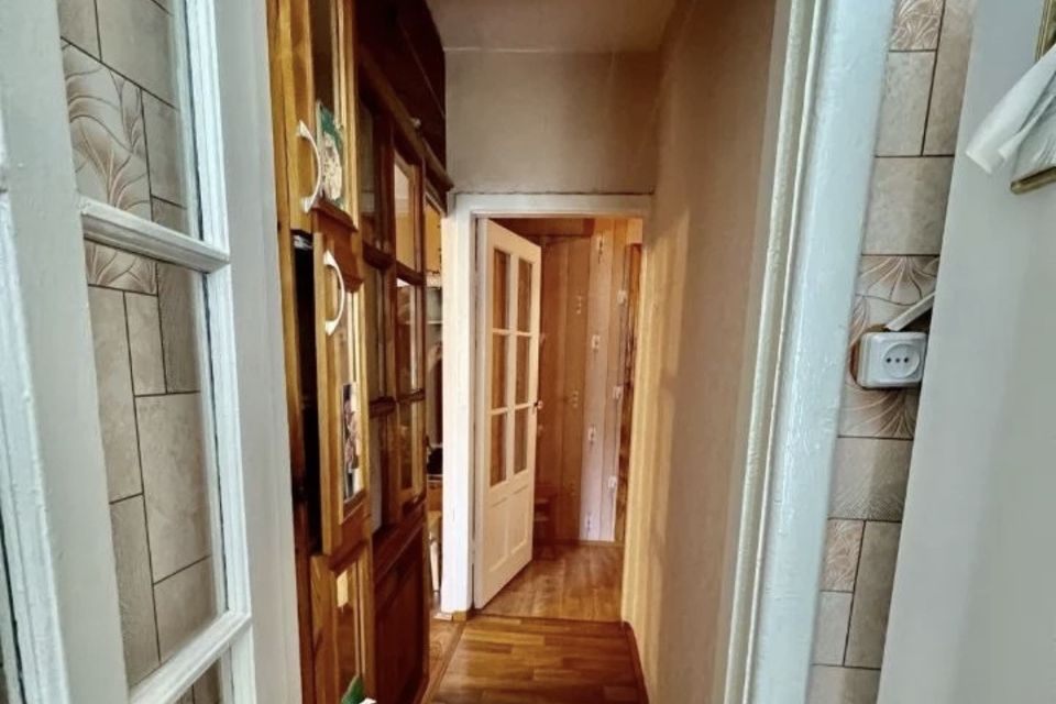 Продаётся 3-комнатная квартира, 43.4 м²