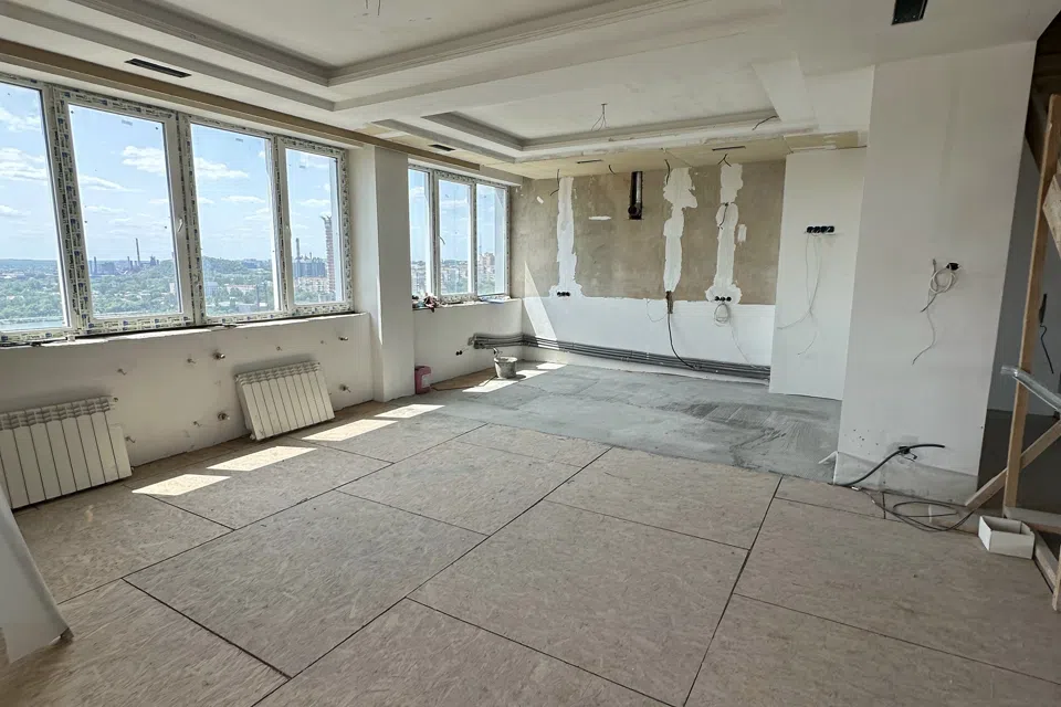 Продаётся 5-комнатная квартира, 405.9 м²