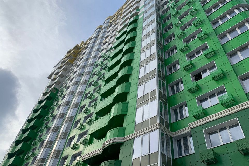 Продаётся 2-комнатная квартира, 106 м²