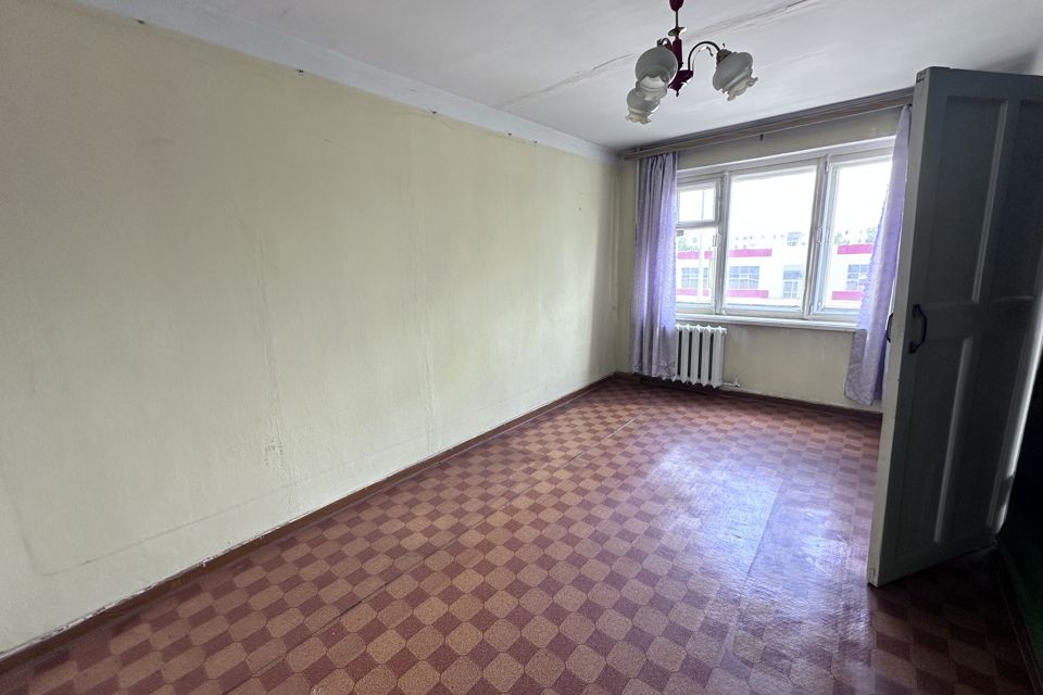Продаётся 3-комнатная квартира, 54.9 м²