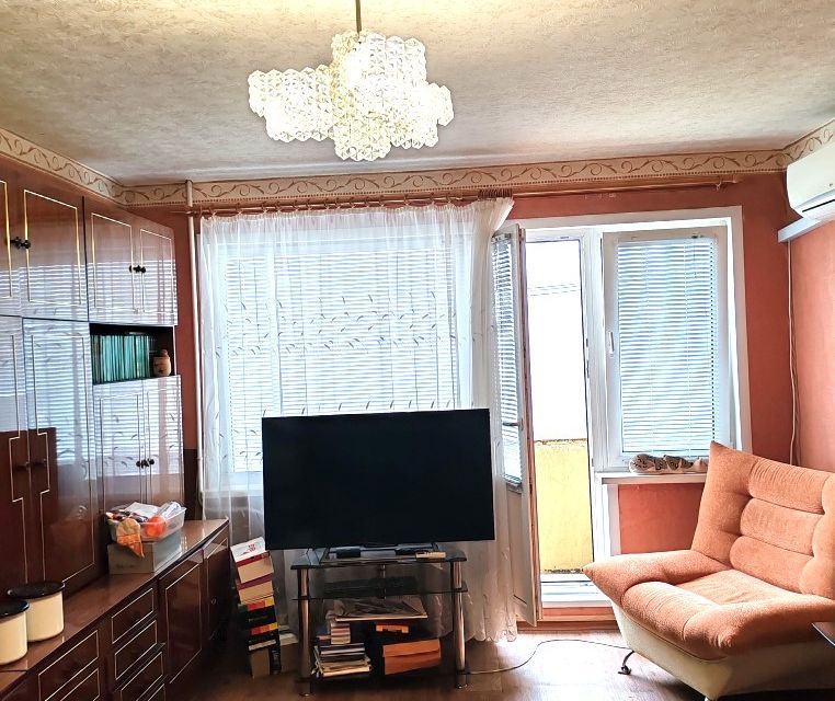 Продаётся 3-комнатная квартира, 67.4 м²
