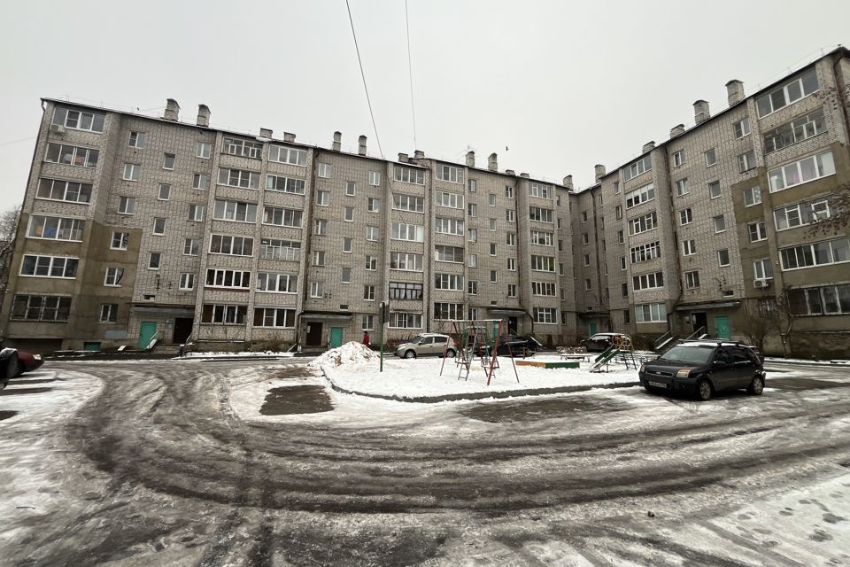 Продаётся 3-комнатная квартира, 61.4 м²