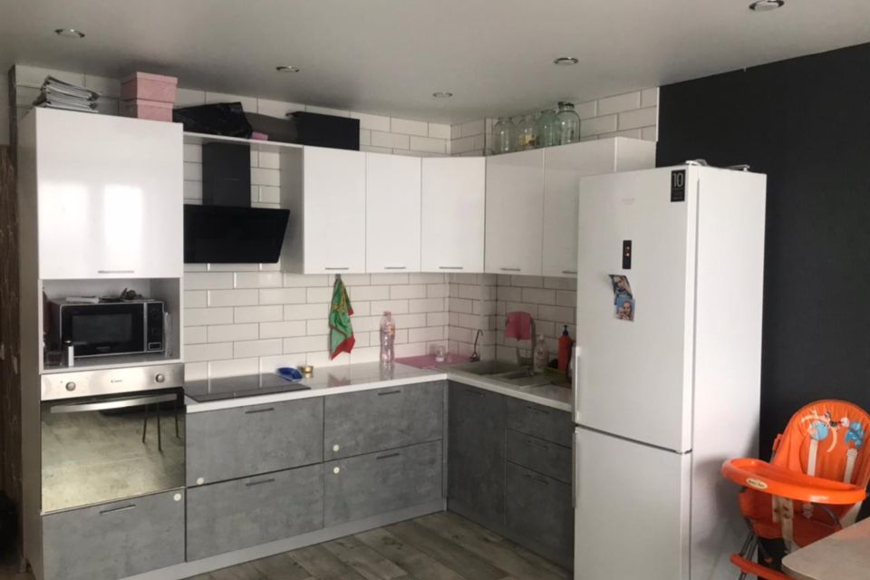 Продаётся 2-комнатная квартира, 42.3 м²