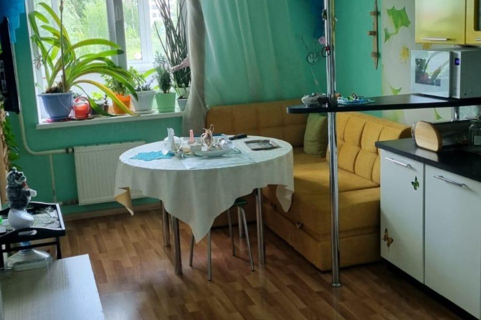 Продаётся 3-комнатная квартира, 64.2 м²