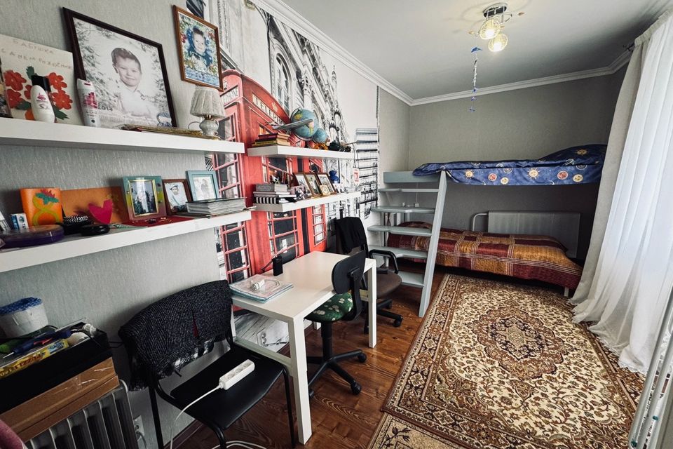 Продаётся 3-комнатная квартира, 50.8 м²