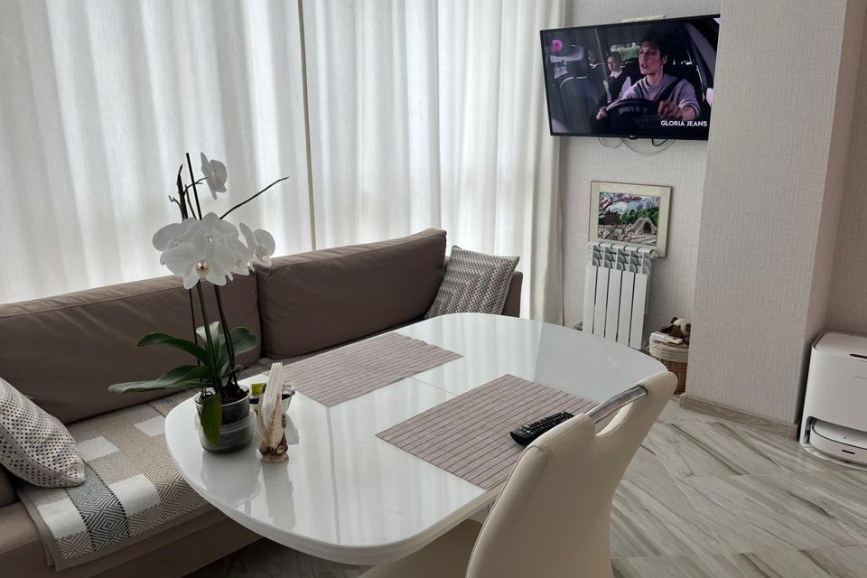 Продаётся 3-комнатная квартира, 61 м²