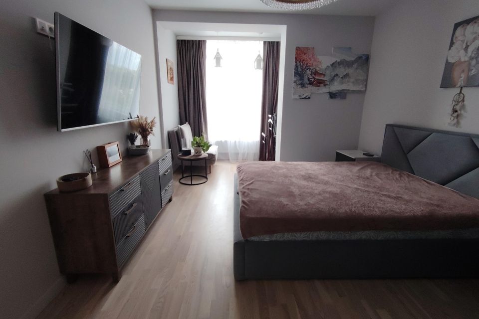 Продаётся 2-комнатная квартира, 69.5 м²