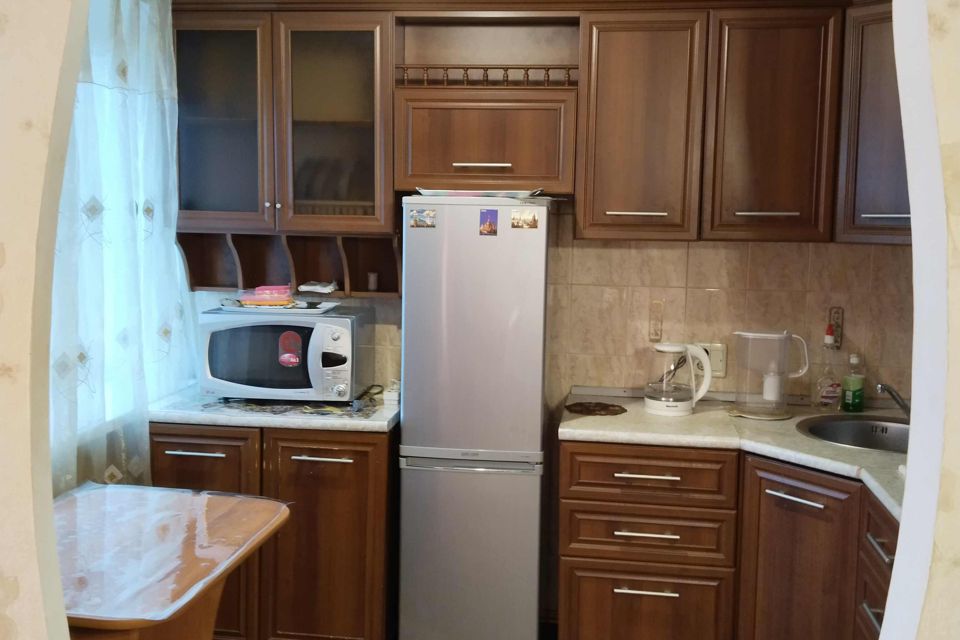 Сдаётся 2-комнатная квартира, 56 м²