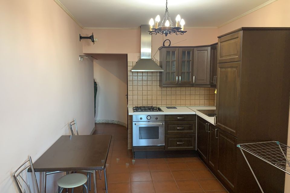 Продаётся 1-комнатная квартира, 44 м²