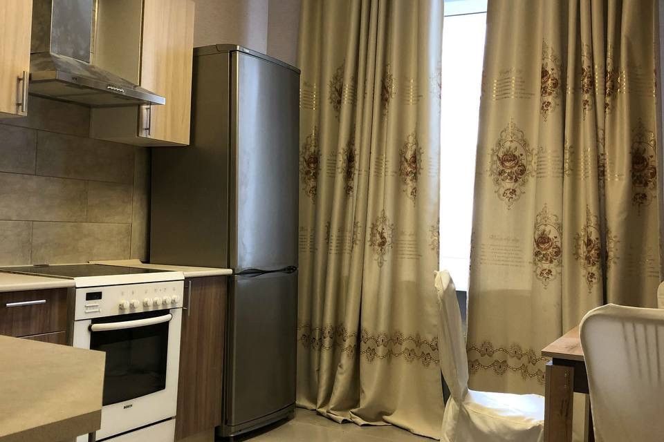 Продаётся 2-комнатная квартира, 65.4 м²