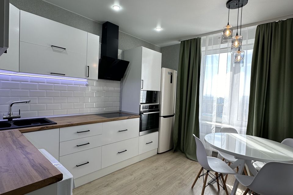 Продаётся 1-комнатная квартира, 38.2 м²