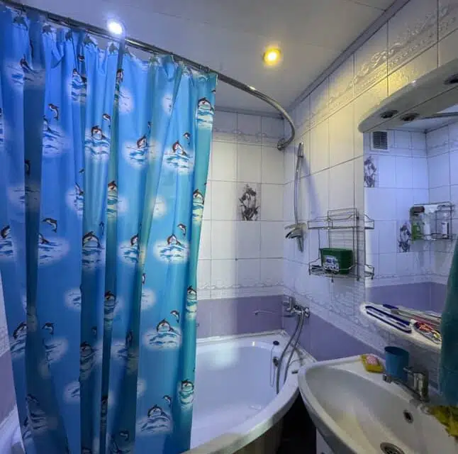 Продаётся 4-комнатная квартира, 69 м²