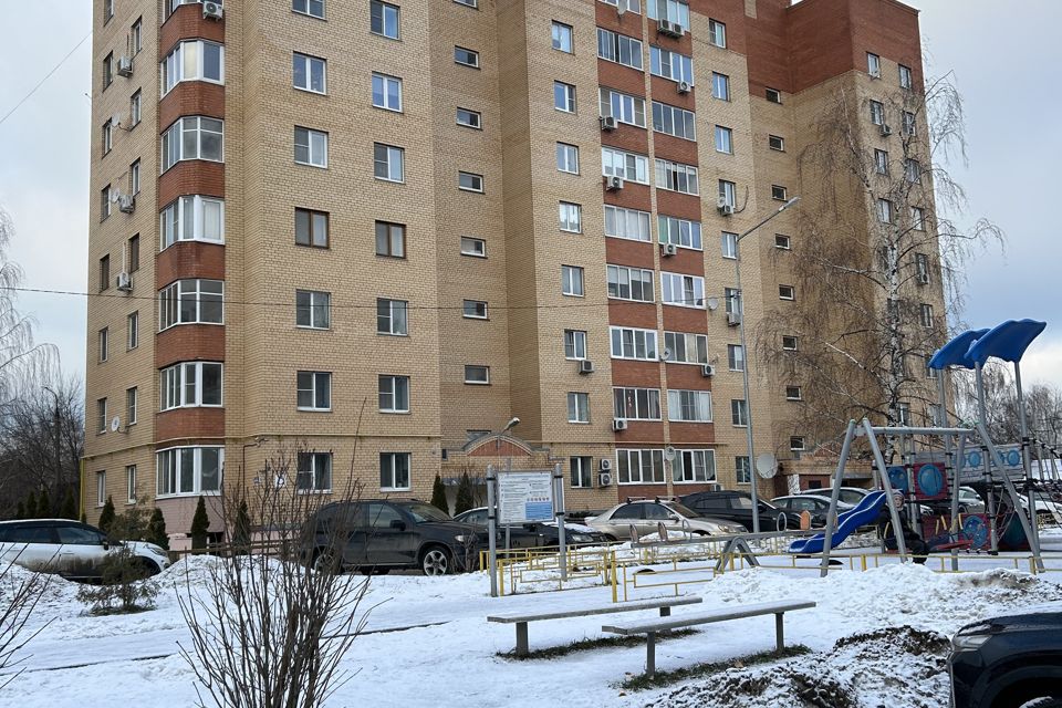 Продаётся 2-комнатная квартира, 68.1 м²