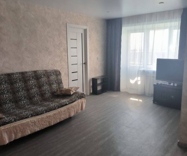 Сдаётся 2-комнатная квартира, 43 м²