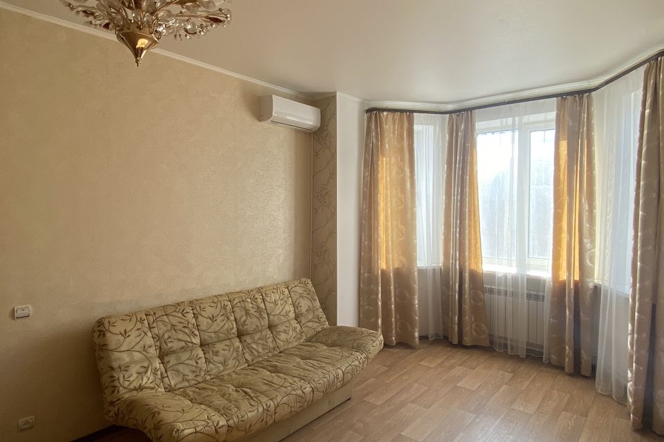 Сдаётся 1-комнатная квартира, 50 м²