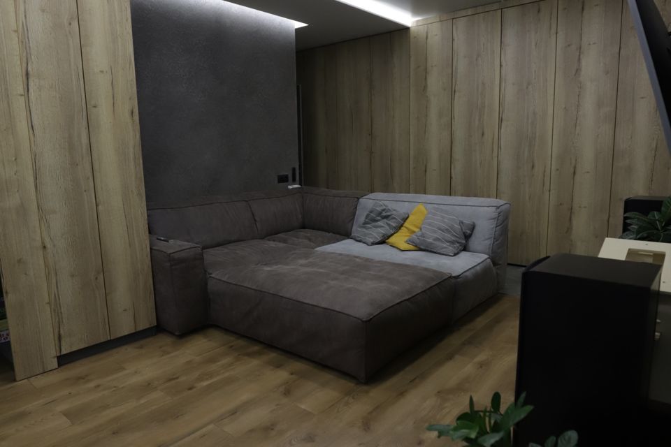 Продаётся 2-комнатная квартира, 57 м²