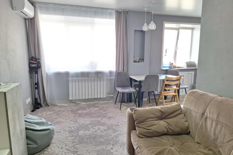 Продаётся 3-комнатная квартира, 56 м²