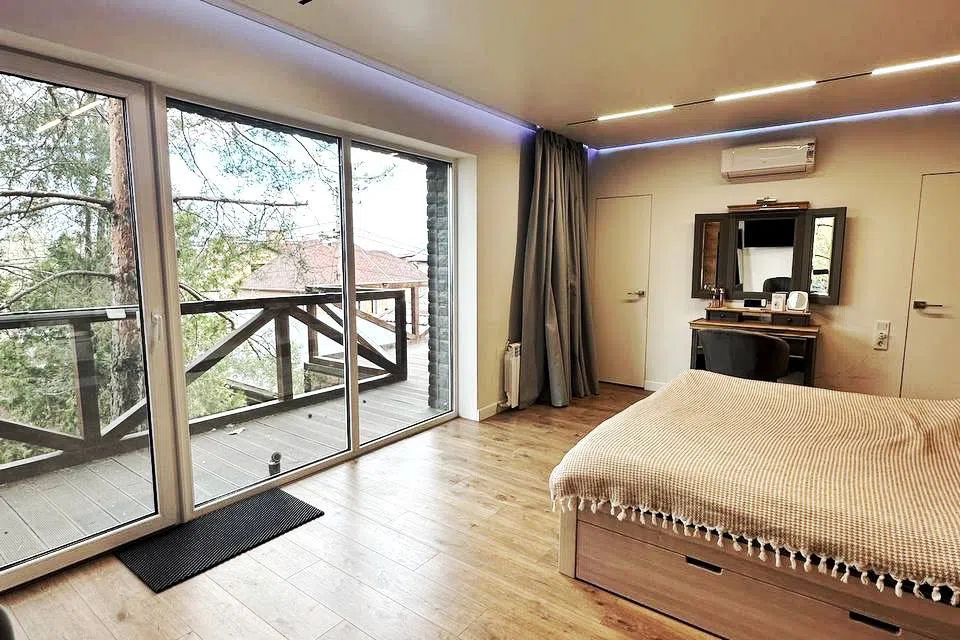 Продаётся 2-этажный дом, 210 м²