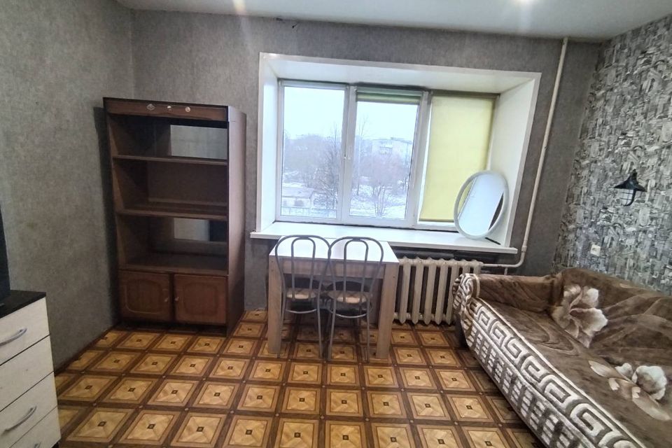 Продаётся комната в 4-комн. квартире, 14 м²