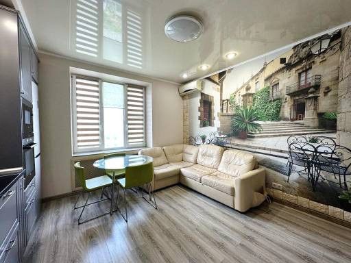 Продаётся 2-комнатная квартира, 56 м²