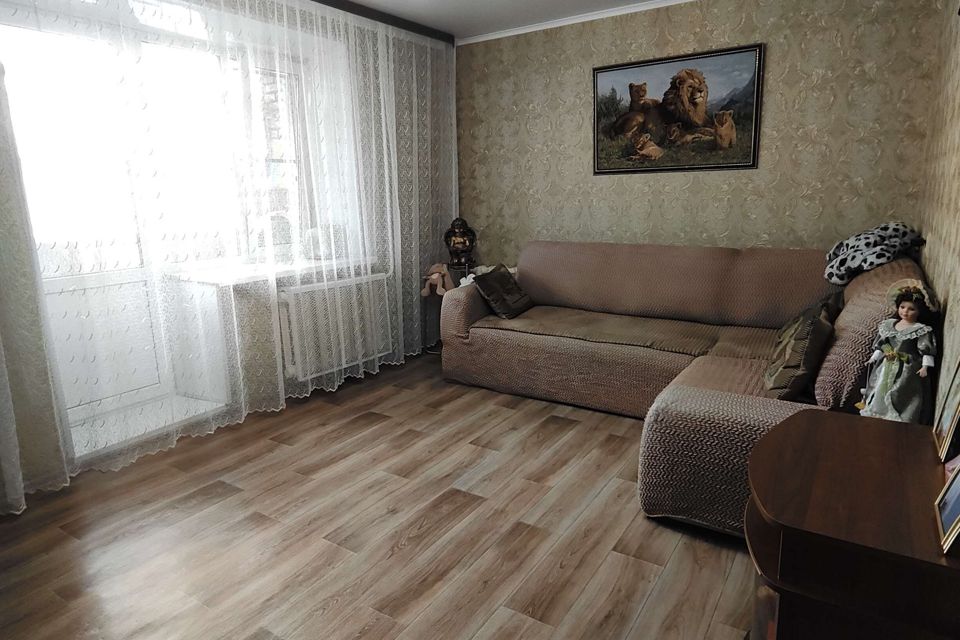 Продаётся 3-комнатная квартира, 59.8 м²