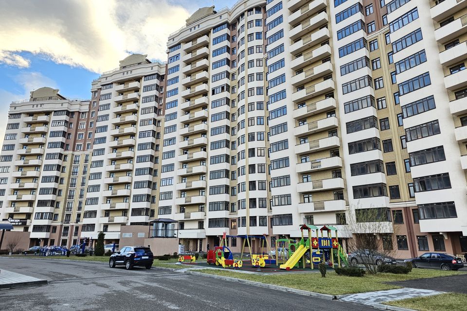 Продаётся 3-комнатная квартира, 123 м²