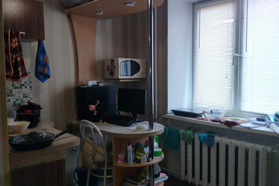 Продаётся комната в 1-комн. квартире, 11.8 м²