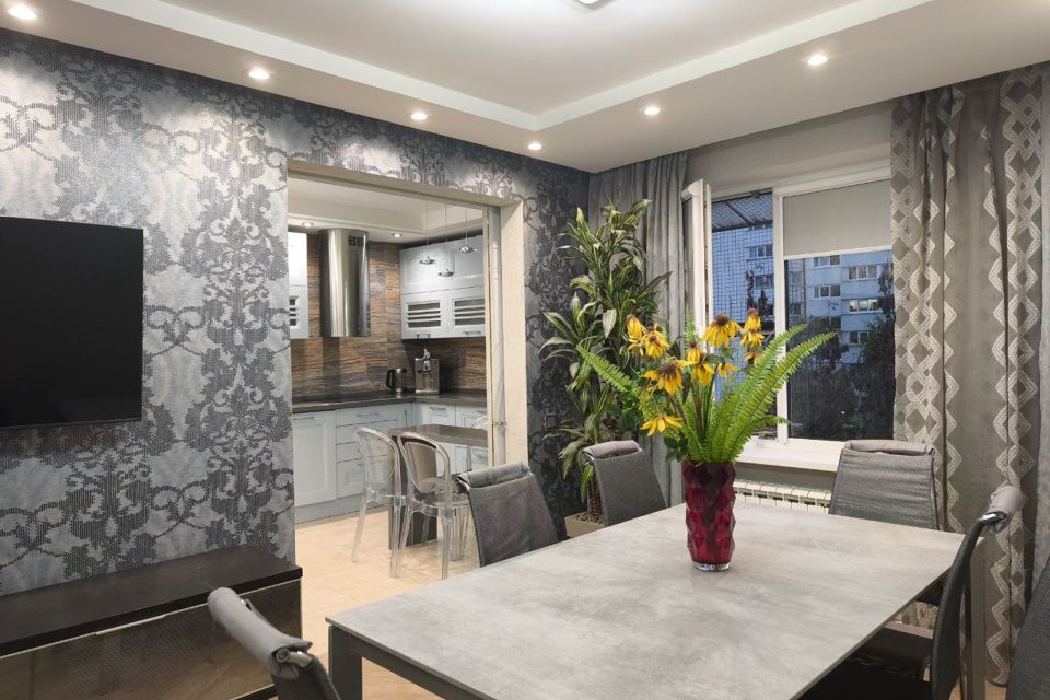 Продаётся 4-комнатная квартира, 115.1 м²