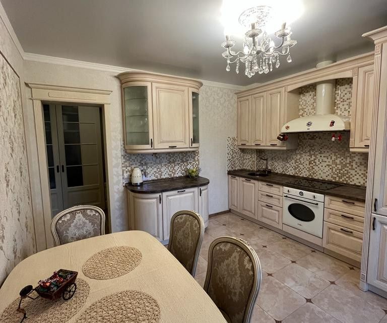 Продаётся 3-комнатная квартира, 82.6 м²