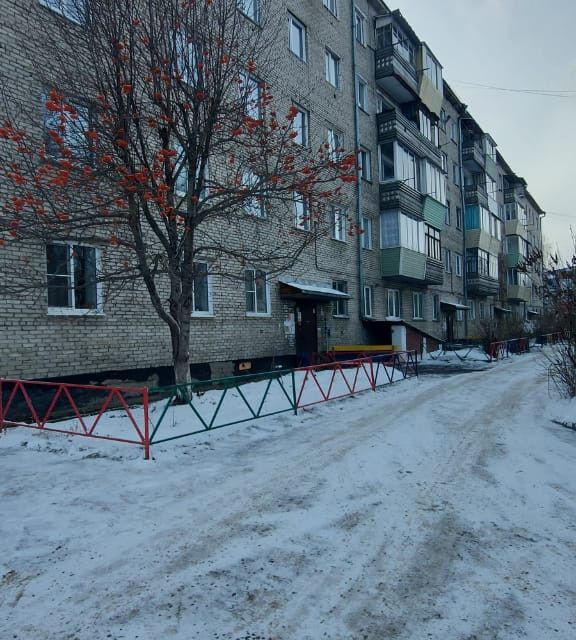 Продаётся 1-комнатная квартира, 42.3 м²