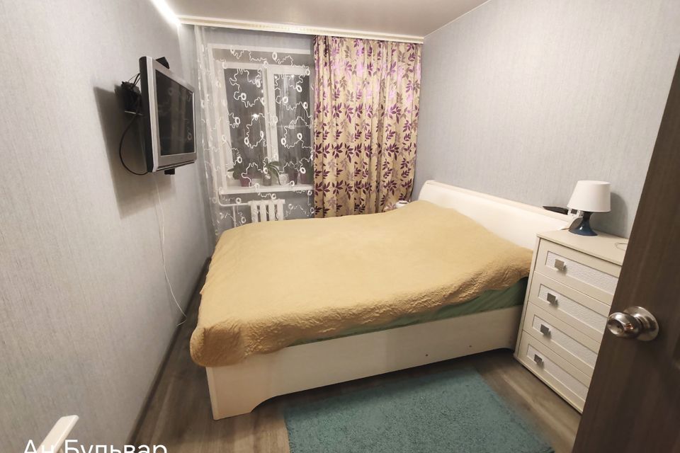 Продаётся 3-комнатная квартира, 57.2 м²