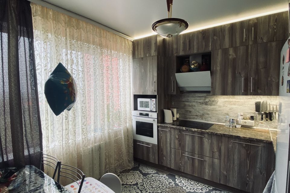 Продаётся 3-комнатная квартира, 90.4 м²