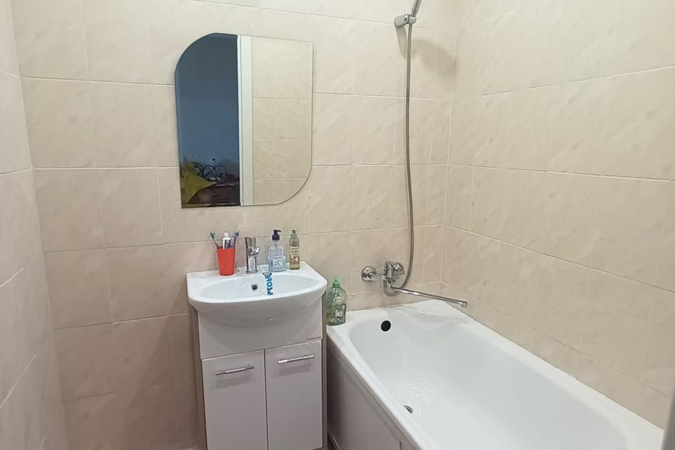 Продаётся 3-комнатная квартира, 63.7 м²