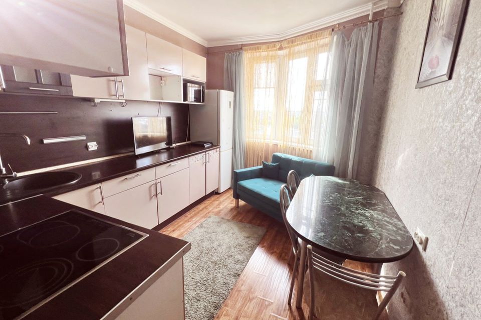 Продаётся 1-комнатная квартира, 37.7 м²