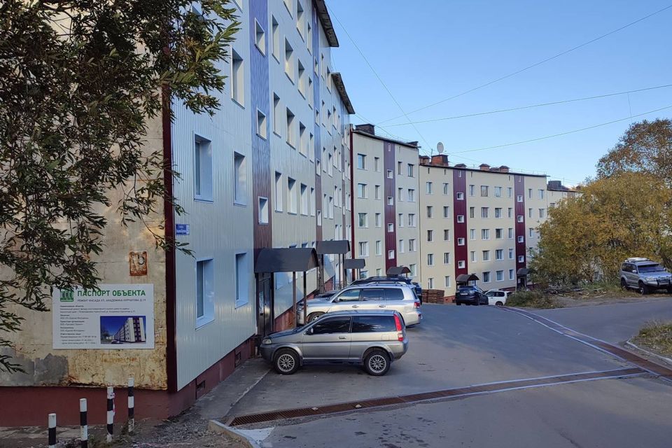 Продаётся 4-комнатная квартира, 77 м²