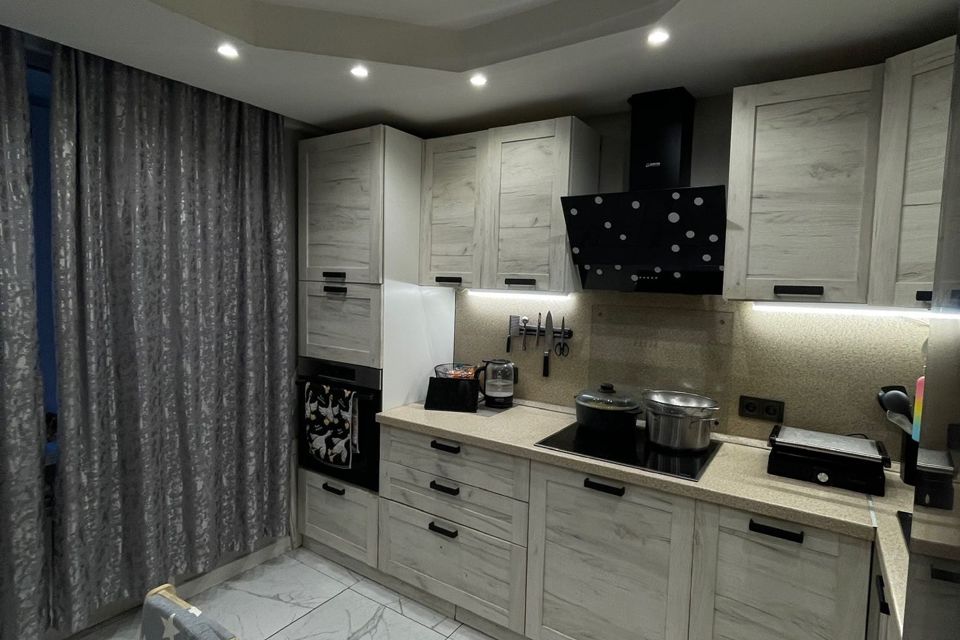 Продаётся 3-комнатная квартира, 77.6 м²