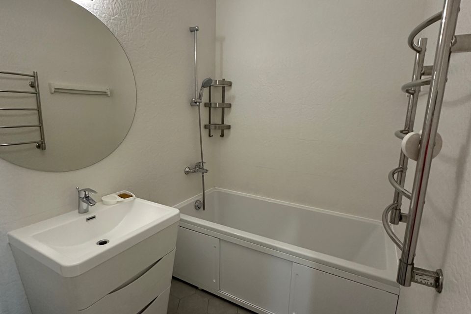 Продаётся 2-комнатная квартира, 67.3 м²