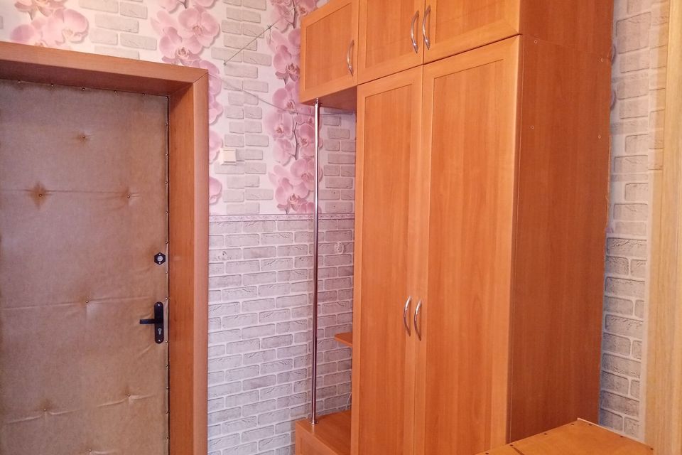 Продаётся комната в 1-комн. квартире, 19 м²