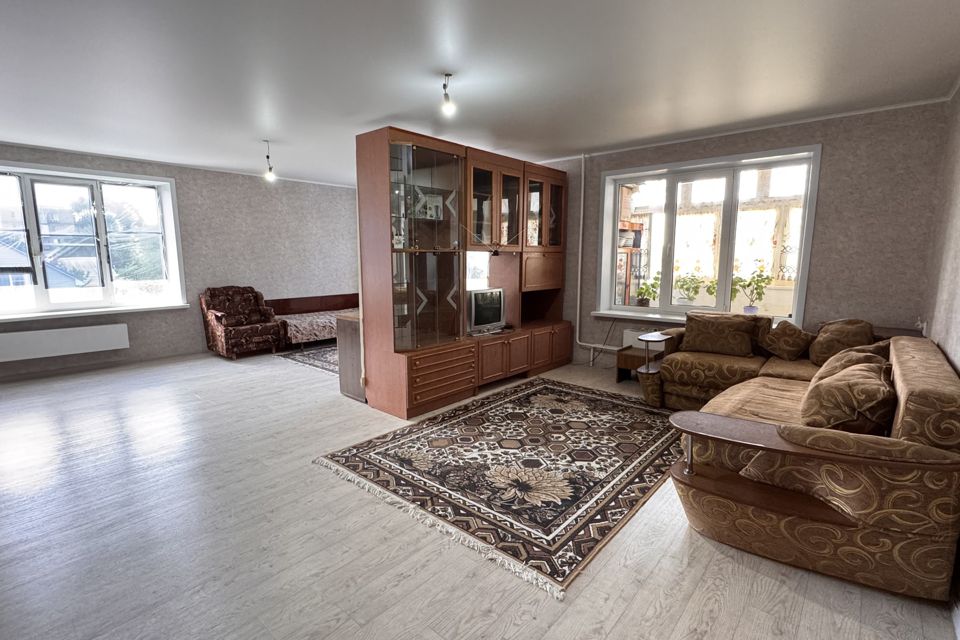 Продаётся 1-комнатная квартира, 58.8 м²