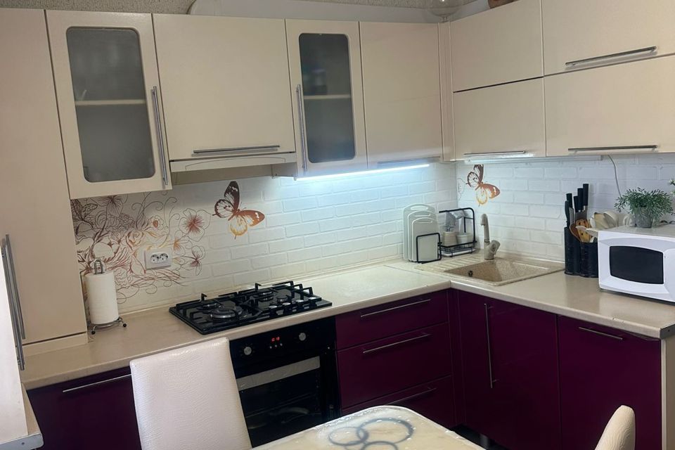 Продаётся 2-комнатная квартира, 56.5 м²