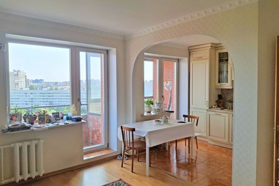 Продаётся 1-комнатная квартира, 55.1 м²