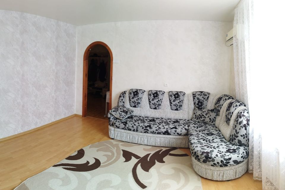 Продаётся 3-комнатная квартира, 56.9 м²
