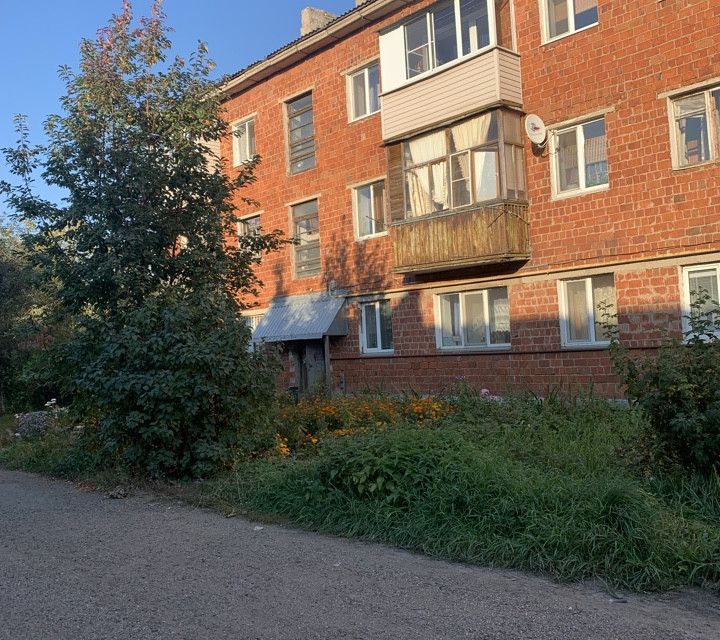 Продаётся 2-комнатная квартира, 42.7 м²