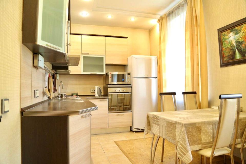 Продаётся 2-комнатная квартира, 82.1 м²