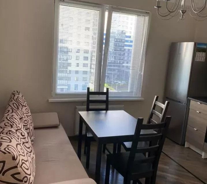 Сдаётся 1-комнатная квартира, 38 м²