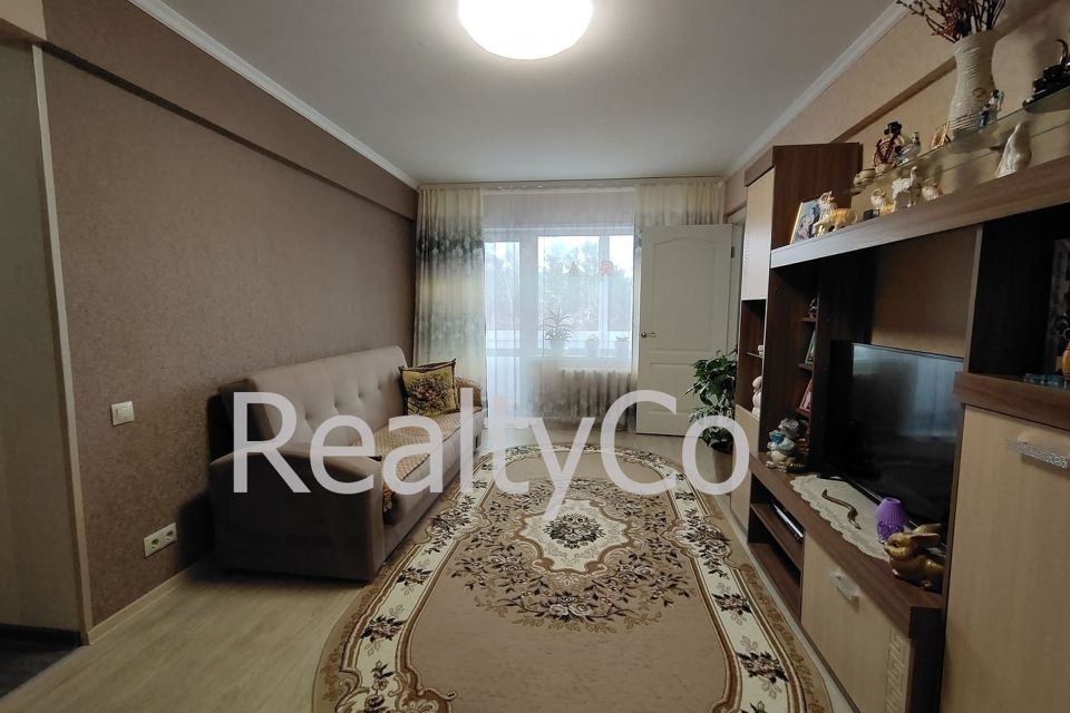 Продаётся 3-комнатная квартира, 56.4 м²