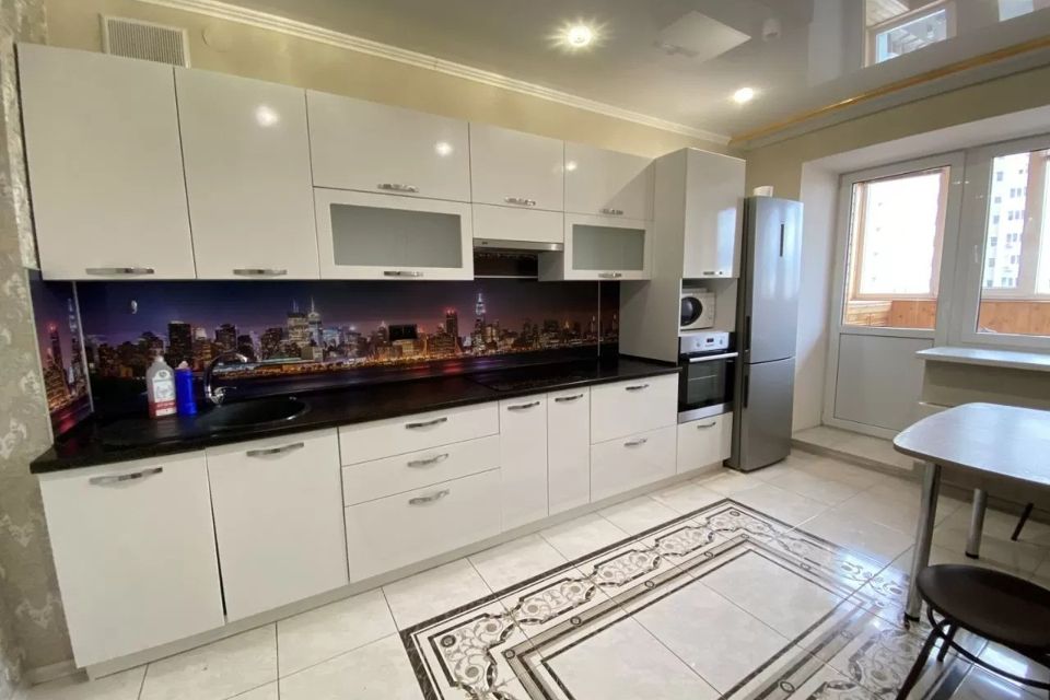 Сдаётся 1-комнатная квартира, 42 м²