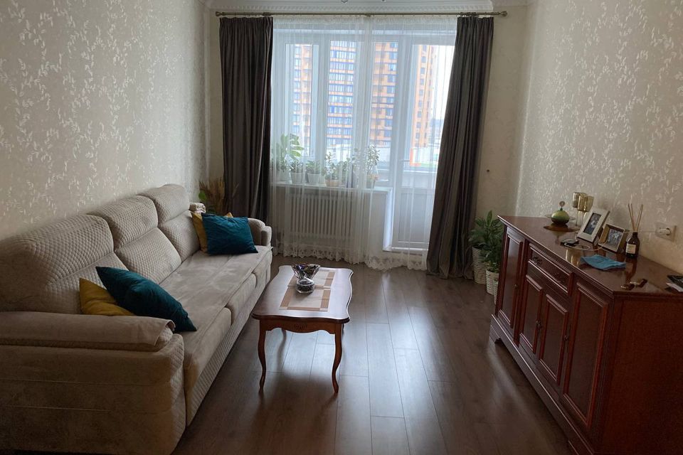 Продаётся 3-комнатная квартира, 114 м²