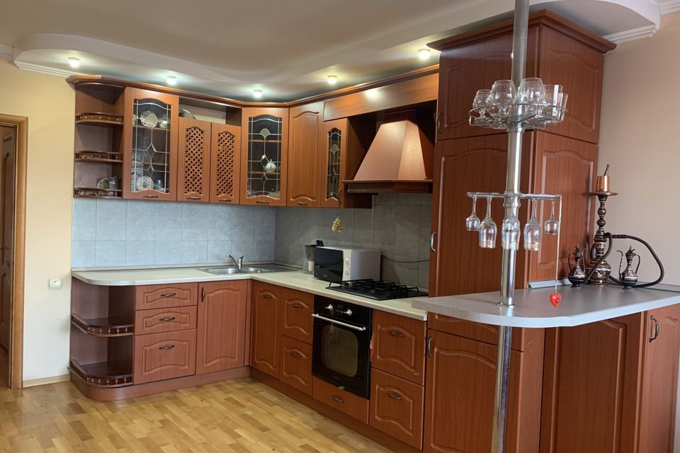 Продаётся 3-комнатная квартира, 106.87 м²